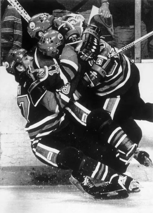 Framed Print : Wayne Gretzky Congratulated After Record Breaking Goal Framed Print : Wayne Gretzky Congratulated After Record Breaking Goal