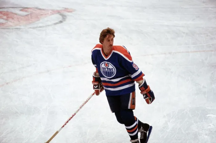 Framed Print : Wayne Gretzky Skating Without Helmet Framed Print : Wayne Gretzky Skating Without Helmet