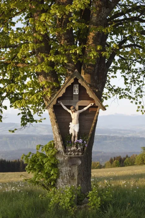 Framed Print : Wayside crucifix, Hohenpeissenberg, Pfaffenwinkel, Upper Bavaria, Bavaria, Germany, Europe Framed Print : Wayside crucifix, Hohenpeissenberg, Pfaffenwinkel, Upper Bavaria, Bavaria, Germany, Europe