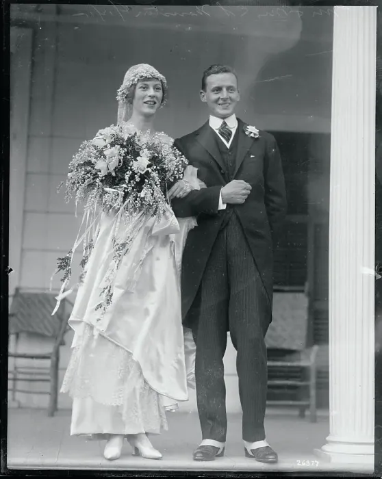 Framed Print : Wedding Couple Framed Print : Wedding Couple