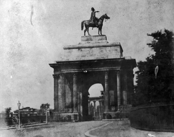 Framed Print : Wellington Arch Framed Print : Wellington Arch