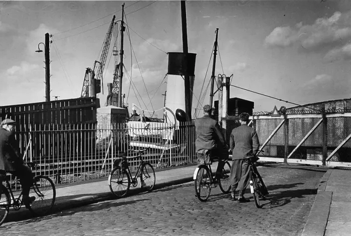 Framed Print : West India Dock