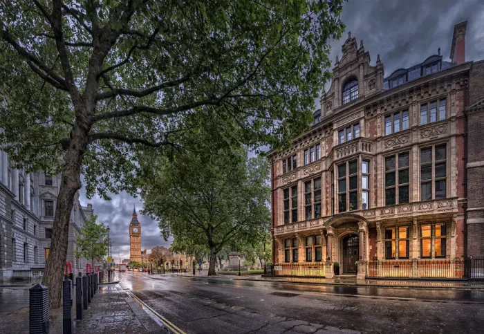 Framed Print : Westminster district street, London