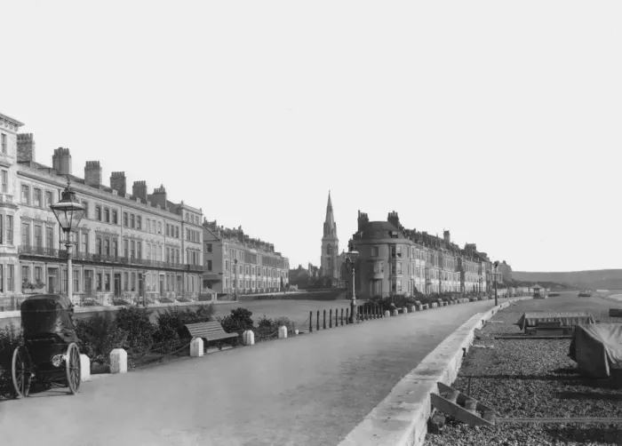 Framed Print : Weymouth, Dorset, circa 1910. (Photo by Hulton Archive / Getty Images) Framed Print : Weymouth, Dorset, circa 1910. (Photo by Hulton Archive / Getty Images)
