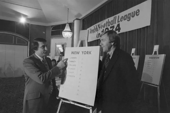 Framed Print : WFL Signs Jets Elliott; Namath Drafted by Stars Framed Print : WFL Signs Jets Elliott; Namath Drafted by Stars