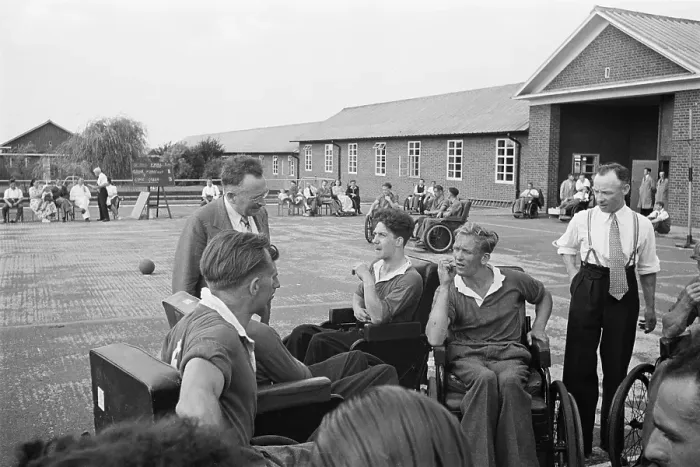 Framed Print : Wheelchair Netball - Dr. Ludwig Guttmann with patients at Stoke Mandeville Hospital, Buckinghamshire, UK, 1949 Framed Print : Wheelchair Netball - Dr. Ludwig Guttmann with patients at Stoke Mandeville Hospital, Buckinghamshire, UK, 1949