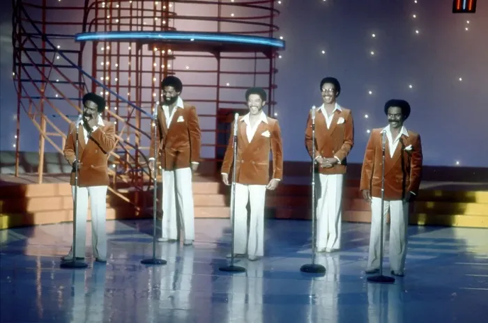 Framed Print : The Whispers Performing