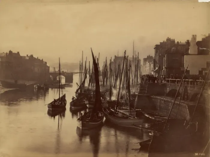 Framed Print : Whitby Harbour Framed Print : Whitby Harbour