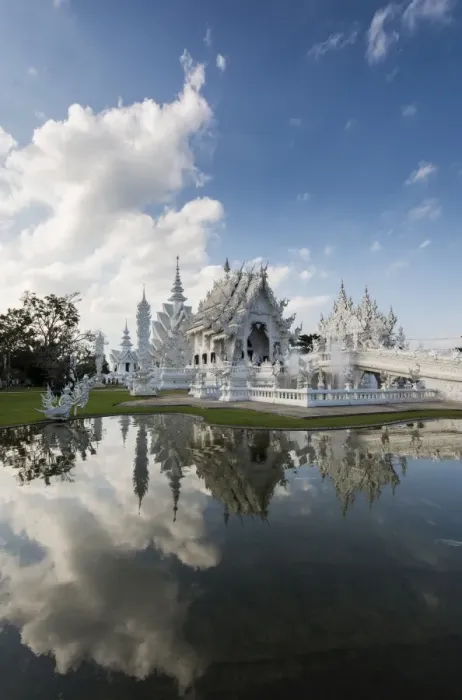 Framed Print : White temple (Wat Rong Khun) Framed Print : White temple (Wat Rong Khun)