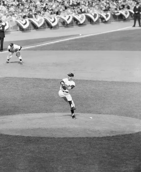 Framed Print : Whitey Ford Pitching, 1956 World Series Framed Print : Whitey Ford Pitching, 1956 World Series