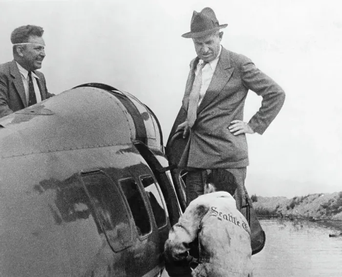 Framed Print : Wiley Post And Will Rogers Prepare For Their Doomed Flight Framed Print : Wiley Post And Will Rogers Prepare For Their Doomed Flight