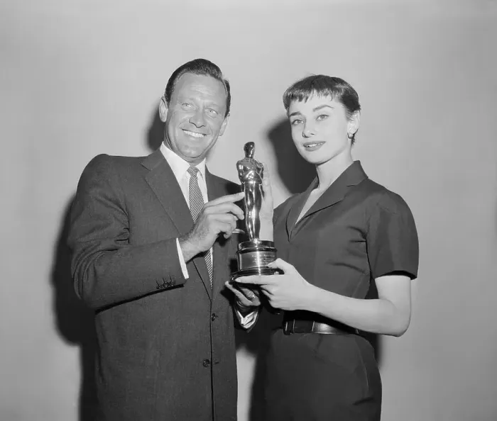 Framed Print : William Holden and Audrey Hepburn Holding Oscar Framed Print : William Holden and Audrey Hepburn Holding Oscar