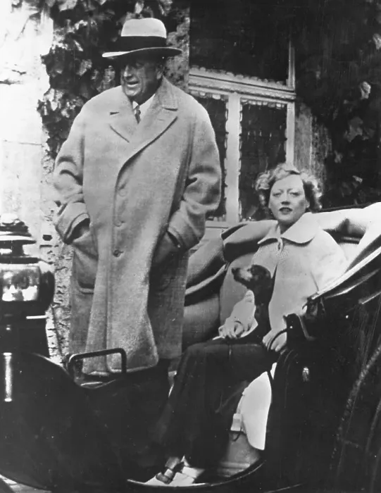 Framed Print : William Randolph Hearst with Marion Davies Framed Print : William Randolph Hearst with Marion Davies