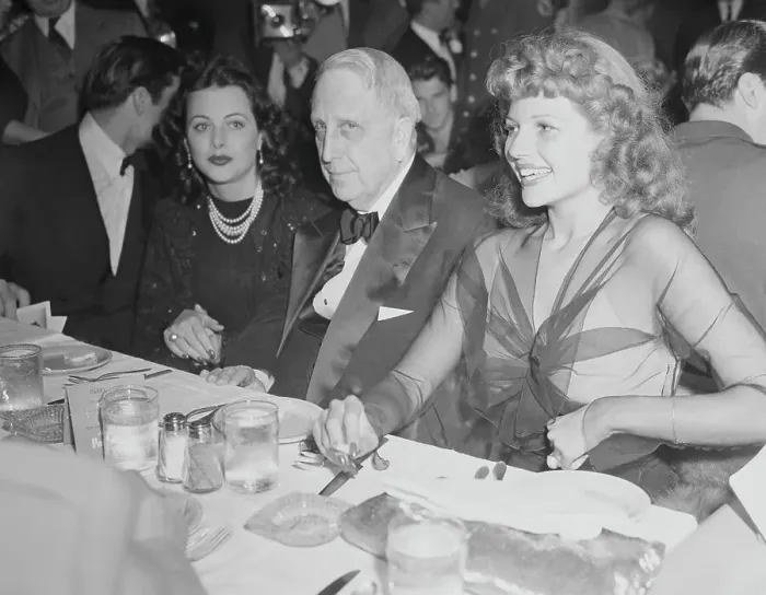 Framed Print : William Randolph Hearst Sr. at the Palladium with Actresses Framed Print : William Randolph Hearst Sr. at the Palladium with Actresses