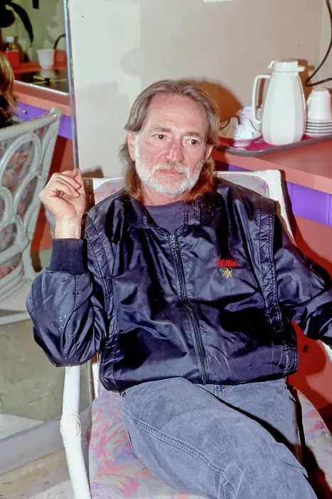 Framed Print : Willie Backstage In Vegas Framed Print : Willie Backstage In Vegas