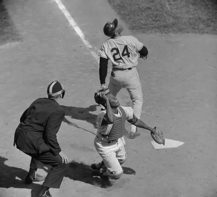 Framed Print : Willie Mays Fouling The Ball Framed Print : Willie Mays Fouling The Ball