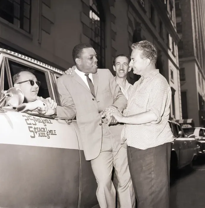Framed Print : Willie Mays Being Greeted By Nyc Cabbies Framed Print : Willie Mays Being Greeted By Nyc Cabbies