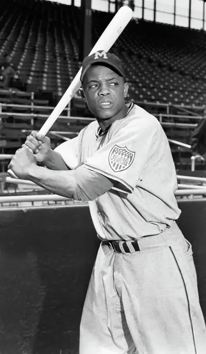 Framed Print : Willie Mays In Rookie Shot Framed Print : Willie Mays In Rookie Shot
