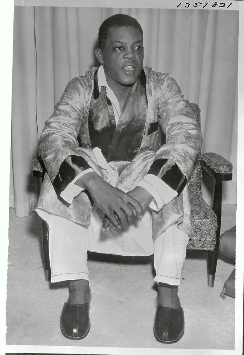 Framed Print : Willie Mays Sitting at His Home Framed Print : Willie Mays Sitting at His Home