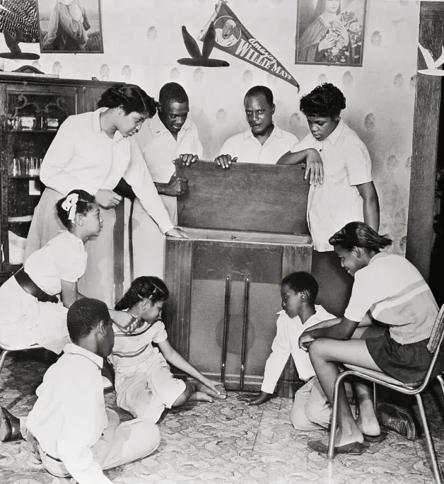 Framed Print : Willie Mays's Family Listening to Him Playing on Radio Framed Print : Willie Mays's Family Listening to Him Playing on Radio