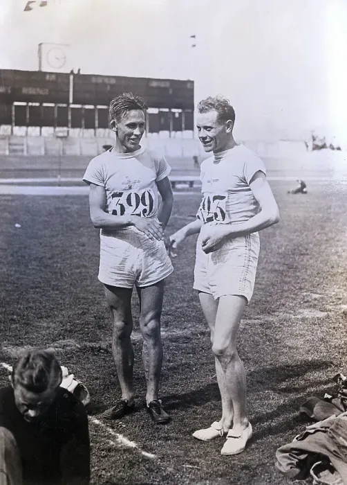 Framed Print : Willie Ritola Poses with Paavo Nurmi Framed Print : Willie Ritola Poses with Paavo Nurmi