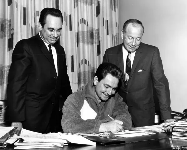 Willie Nelson Signs with RCA Records Print, 1964. Art Prints, Posters &  Puzzles from Fine Art Storehouse