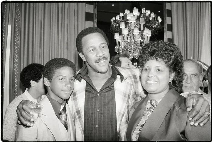 Framed Print : Willie Stargell W / Mrs.Clemente & Her Son Framed Print : Willie Stargell W / Mrs.Clemente & Her Son