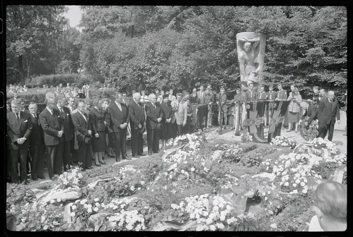 Framed Print : Willy Brandt and Others at Commemorative Ceremony Framed Print : Willy Brandt and Others at Commemorative Ceremony