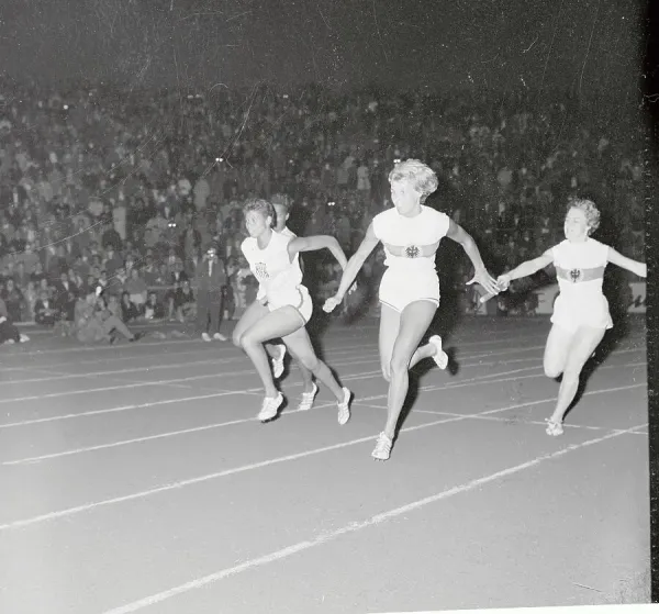 Wilma Rudolph in 4x100 Meter Relay Art Prints, Posters