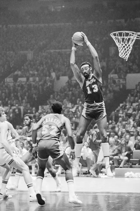 Framed Print : Wilt Chamberlain Grabbing Rebound Framed Print : Wilt Chamberlain Grabbing Rebound