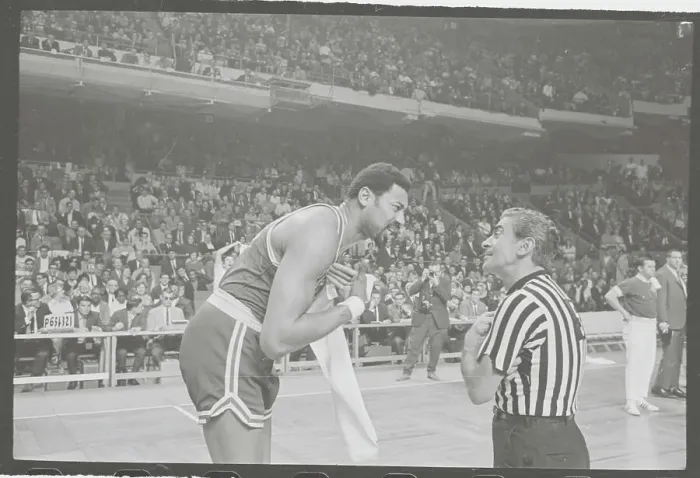 Framed Print : Wilt Chamberlain and Mendy Rudolph Having a Conflict Framed Print : Wilt Chamberlain and Mendy Rudolph Having a Conflict