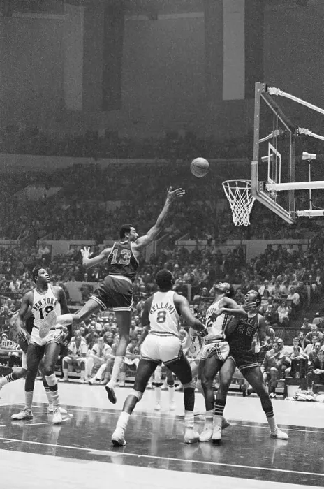Framed Print : Wilt Chamberlain Shooting for the Basket Framed Print : Wilt Chamberlain Shooting for the Basket