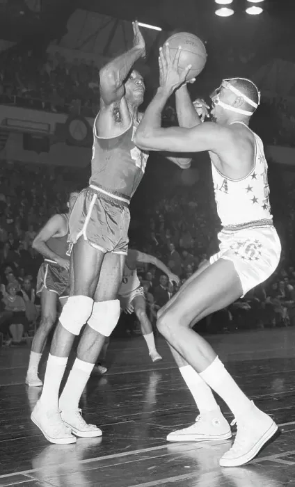 Framed Print : Wilt Chamberlain Shoots Wearing Nose Guard Framed Print : Wilt Chamberlain Shoots Wearing Nose Guard