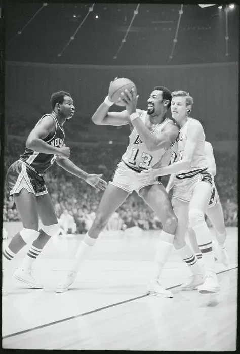 Framed Print : Wilt Chamberlain Stealing the Rebound