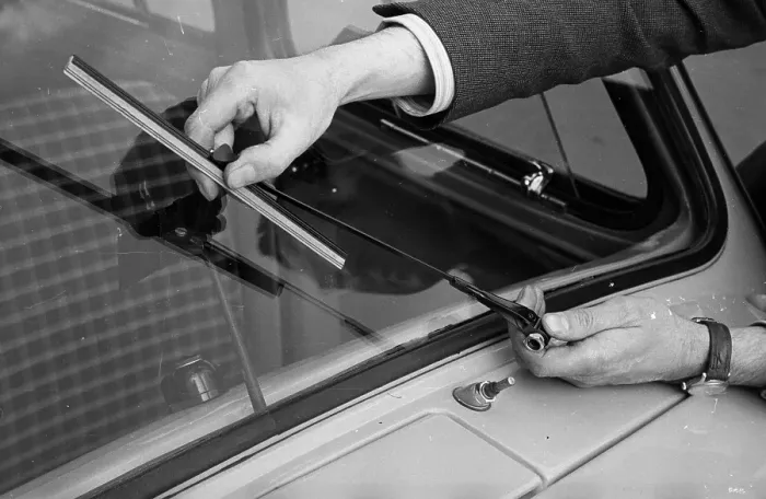 Framed Print : Windscreen Wiper Framed Print : Windscreen Wiper