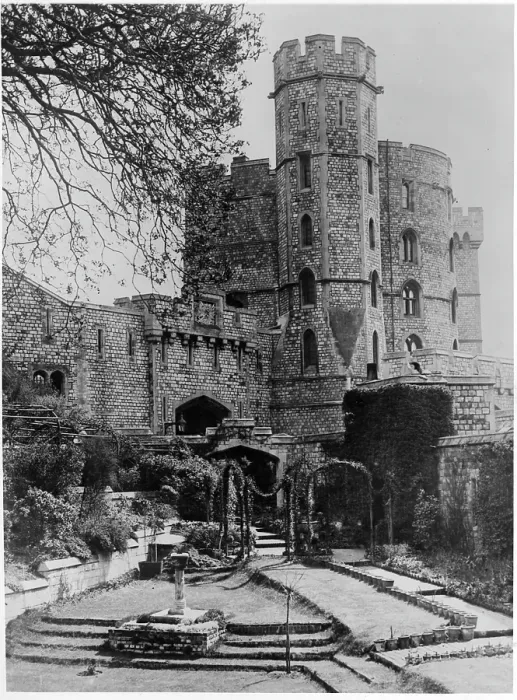 Framed Print : WINDSOR CASTLE
