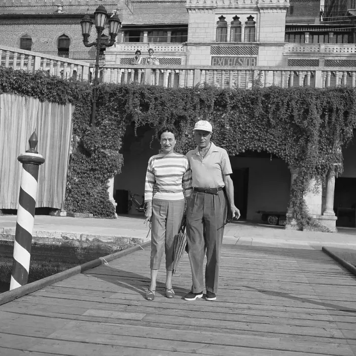 Framed Print : Windsor Royal Couple Strolling Together Framed Print : Windsor Royal Couple Strolling Together