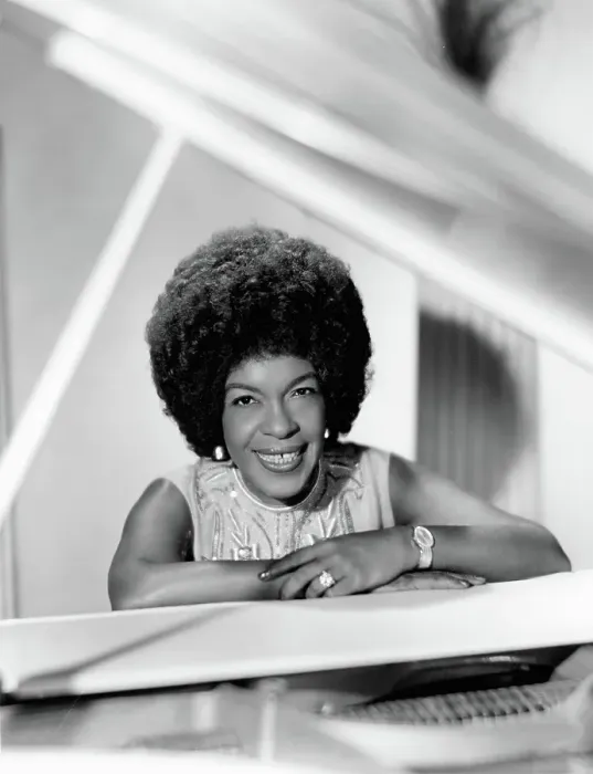 Framed Print : Winnie Atwell Portrait Session