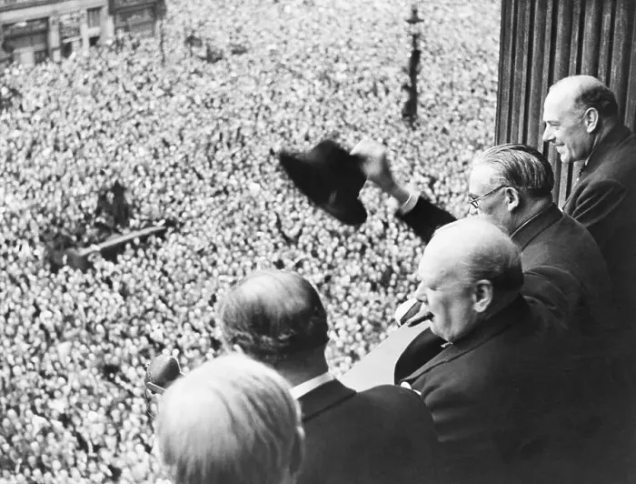 Framed Print : Winston Churchill Addresses Huge Crowd Framed Print : Winston Churchill Addresses Huge Crowd
