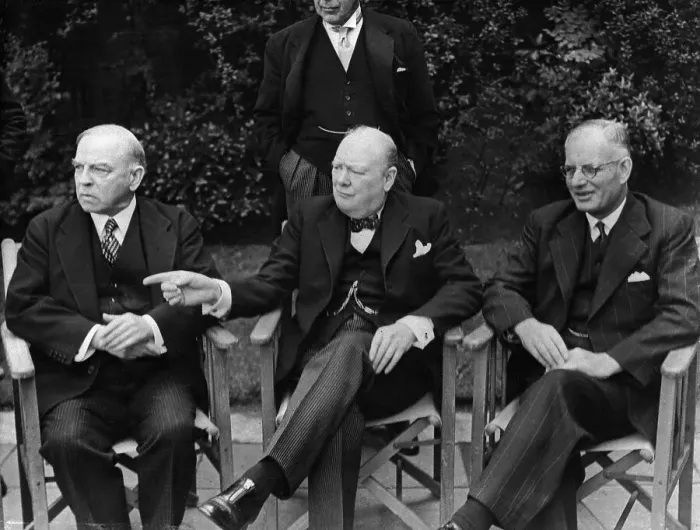 Framed Print : Winston Churchill with Colleagues Framed Print : Winston Churchill with Colleagues