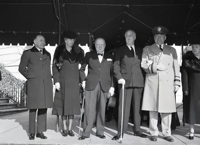 Framed Print : Winston Churchill and Franklin D. Roosevelt Leaving White House Framed Print : Winston Churchill and Franklin D. Roosevelt Leaving White House