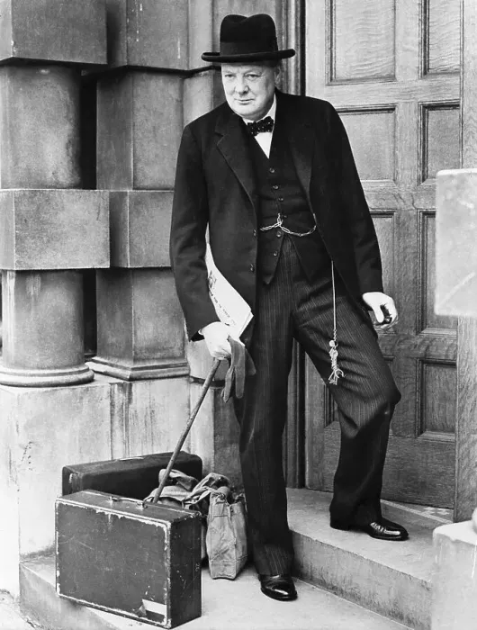 Framed Print : Winston Churchill Re-Appointed First Lord of the Admiralty Framed Print : Winston Churchill Re-Appointed First Lord of the Admiralty