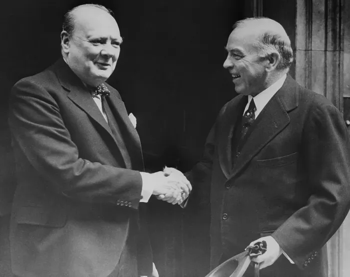 Framed Print : Winston Churchill Shaking Hands with W.L. Mackenzie King Framed Print : Winston Churchill Shaking Hands with W.L. Mackenzie King