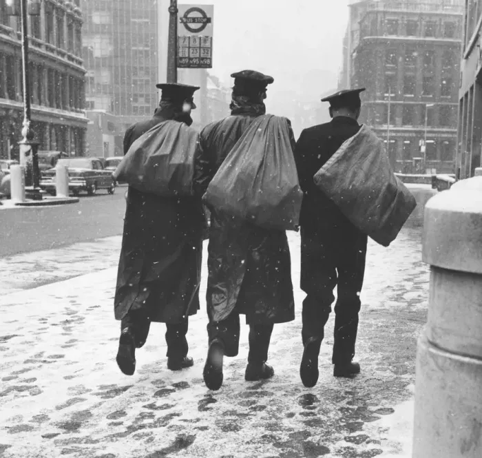 Framed Print : Winter Postmen Framed Print : Winter Postmen