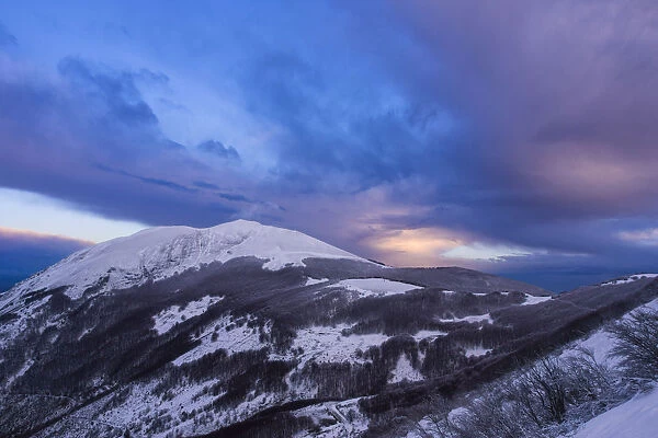 Winter sunrise over Monte Acuto, Apennines, Marche, Italy