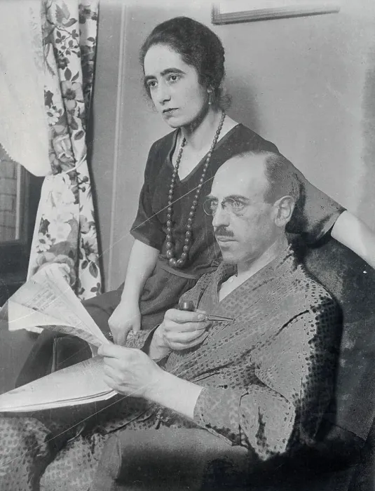 Framed Print : W.L. George and His Wife Reading the Newspaper Framed Print : W.L. George and His Wife Reading the Newspaper