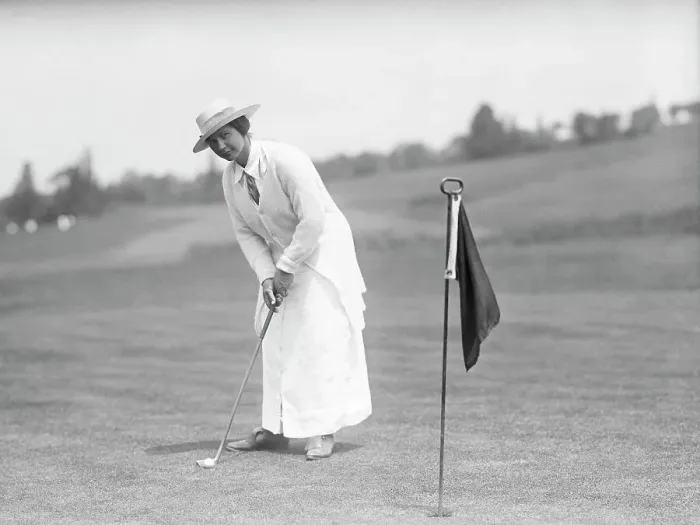 Framed Print : Wman Playing Golf Framed Print : Wman Playing Golf