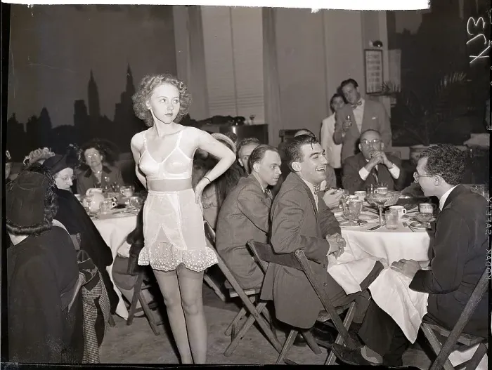 Framed Print : Woman in Bra and Slip Amongst Diners Framed Print : Woman in Bra and Slip Amongst Diners