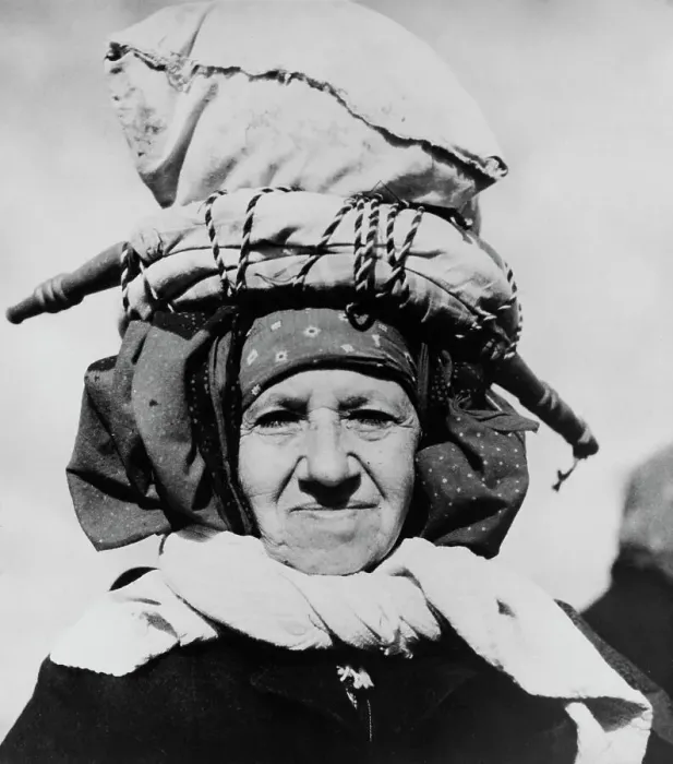 Framed Print : Woman Carrying A Bundle On Her Head Framed Print : Woman Carrying A Bundle On Her Head