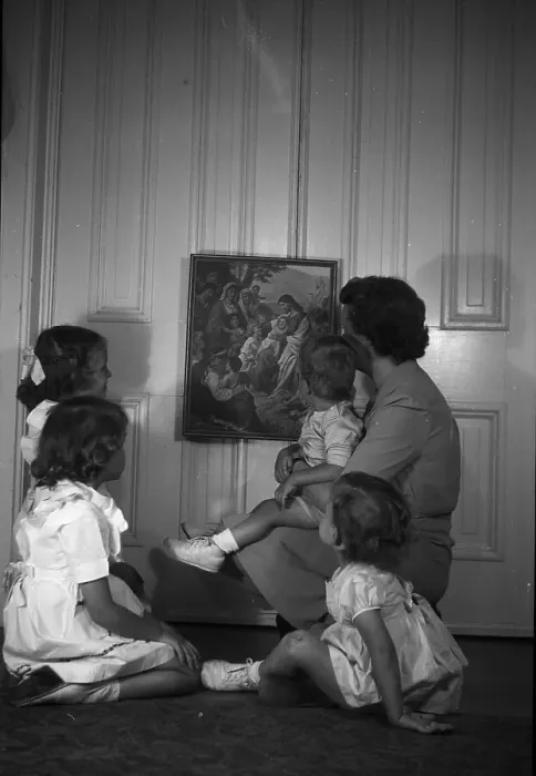 Framed Print : Woman with Children Looking at Picture Framed Print : Woman with Children Looking at Picture